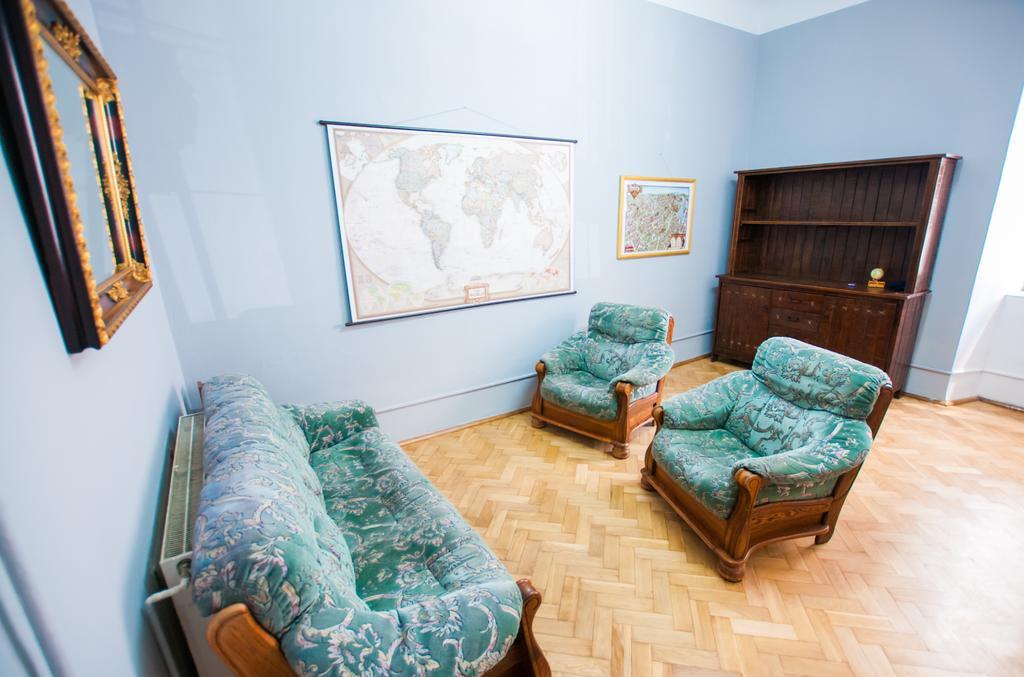 Red Carpet Hostel Krakau Buitenkant foto