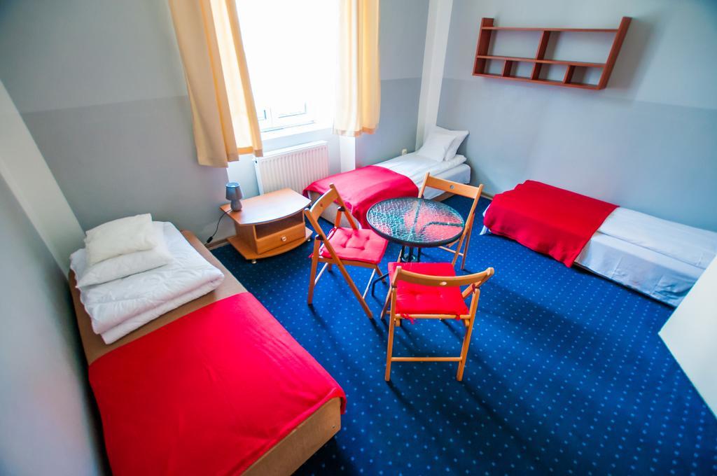 Red Carpet Hostel Krakau Buitenkant foto
