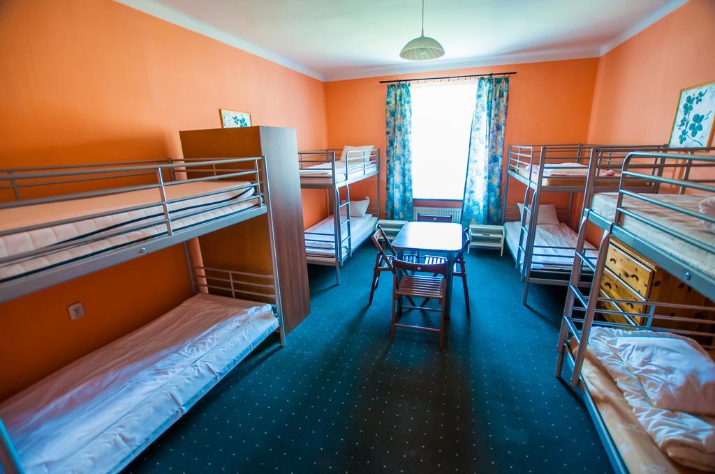 Red Carpet Hostel Krakau Buitenkant foto