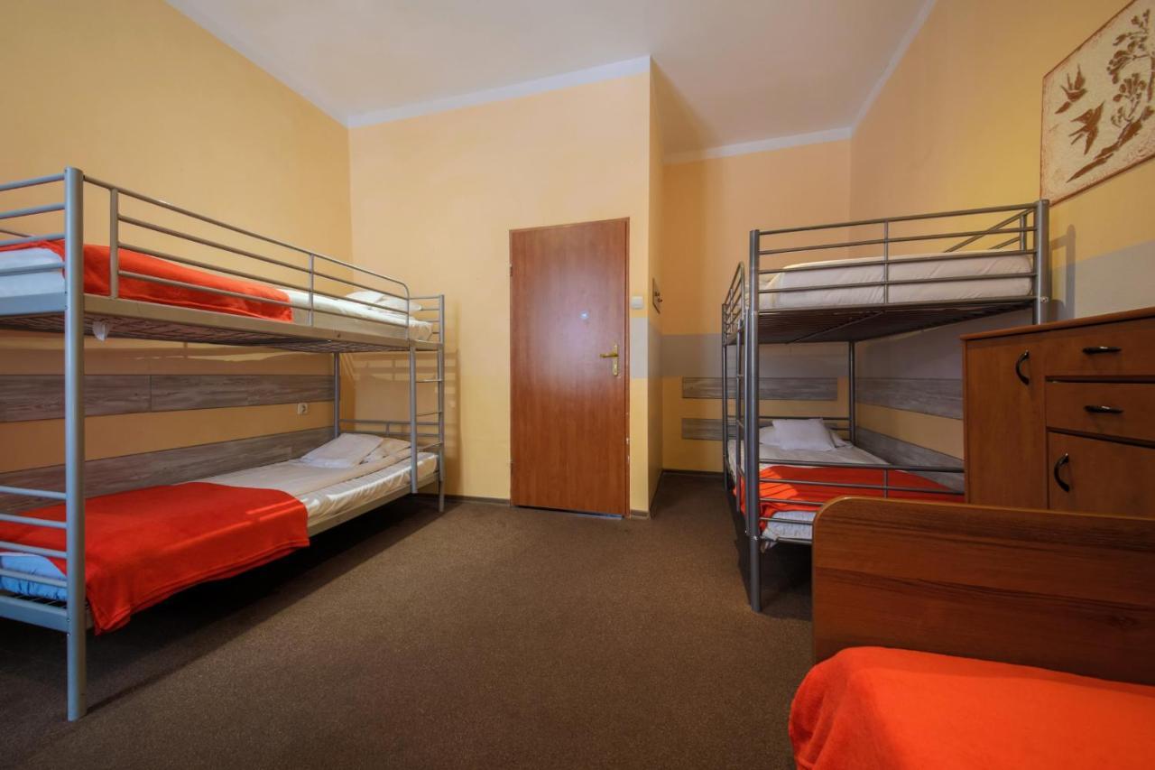 Red Carpet Hostel Krakau Buitenkant foto