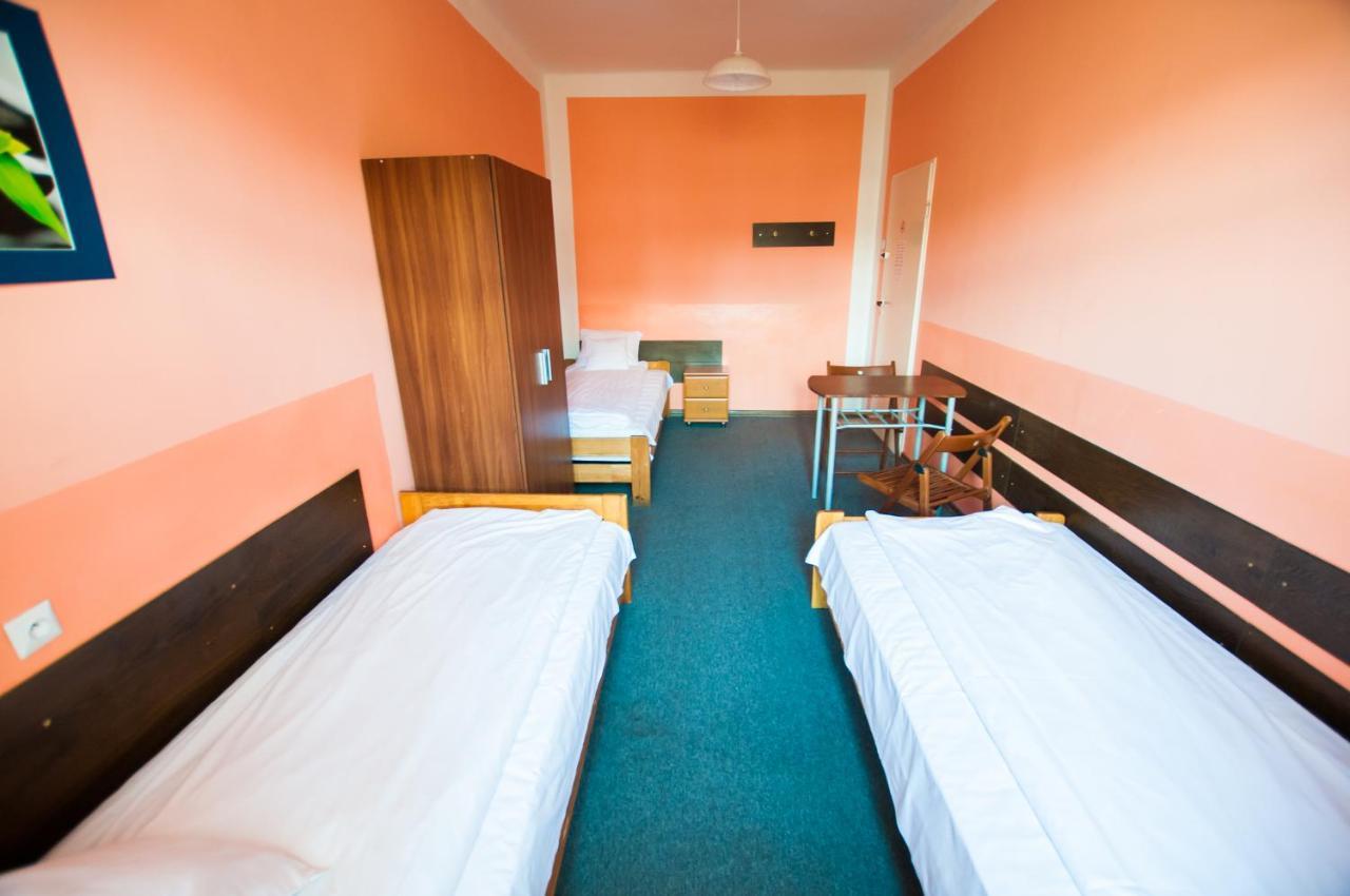 Red Carpet Hostel Krakau Buitenkant foto